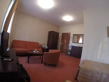 Фото номера Трехместный номер Отель Grafo Zubovo Hotel &amp; SPA г. Бубяй 4